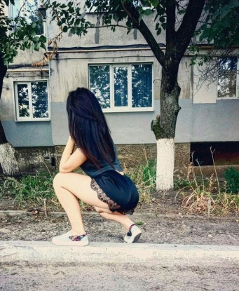 Ты найдешь во мне сочетание элегантности и страсти. Живу в Москве, предлагаю широкий спектр услуг для тебя: классический и эротический массаж, приятные разговоры, эскорт на мероприятия, а также интимные утехи, где ты сможешь насладиться моим умением удовлетворить ваше тело и душу. Будь уверен, я всегда поддерживаю конфиденциальность. Мои фото и отзывы говорят сами за себя. ✨❤️ Открой для себя новые грани удовольствия со мной. Доступная в Москве. Лариса
